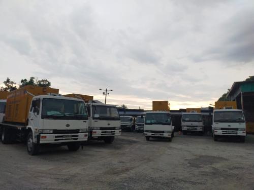 Mobile diesel generator set