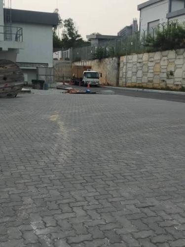 Temporary supply for building